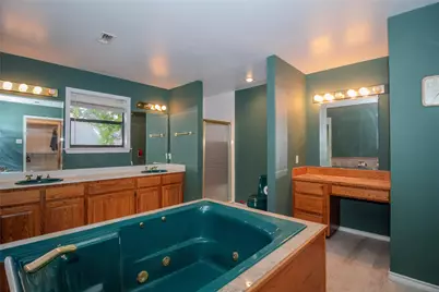 1630 Green Briar Drive, Huntsville, TX 77340 - Photo 24
