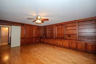 1630 Greenbriar Dr, Huntsville, TX 77340 - Photo 20