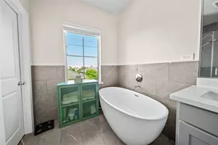 5232 Schuler St, Houston, TX 77007 - Photo 14