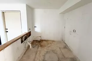 3025 Walnut Bend Ln, Houston, TX 77042 - Photo 1