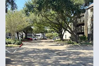 3025 Walnut Bend Lane #34, Houston, TX 77042 - Photo 18