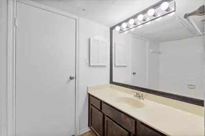 3100 Walnut Bend Lane #508, Houston, TX 77042 - Photo 8