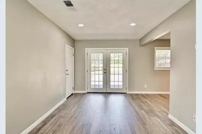 7906 Hammerly Boulevard, Houston, TX 77055 - Photo 6