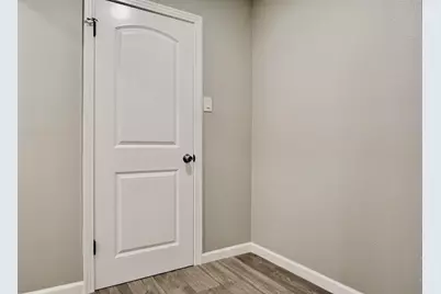 7906 Hammerly Boulevard, Houston, TX 77055 - Photo 20