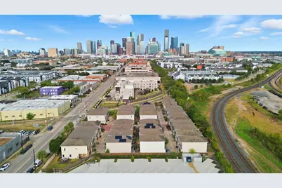901 McKinney Park Lane, Houston, TX 77003 - Photo 24