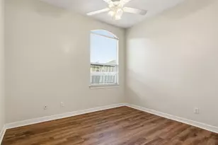 901 McKinney Park Ln, Houston, TX 77003 - Photo 12