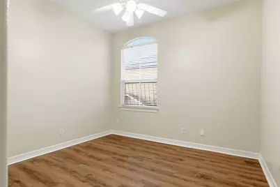 901 McKinney Park Lane, Houston, TX 77003 - Photo 10