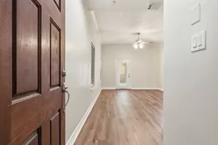 901 McKinney Park Ln, Houston, TX 77003 - Photo 4