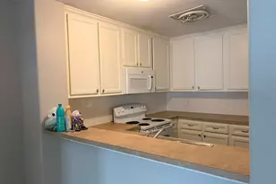 179 Binnacle Ct, Willis, TX 77318 - Photo 6