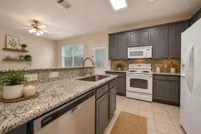 483 Folk Crest Lane, Dickinson, TX 77539 - Photo 10