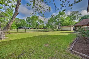 813 Gibbs St, Navasota, TX 77868 - Photo 30