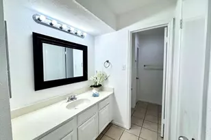 9901 Sharpcrest St, Houston, TX 77036 - Photo 18
