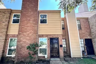 9901 Sharpcrest St, Houston, TX 77036 - Photo 2