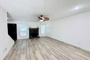 9901 Sharpcrest St, Houston, TX 77036 - Photo 6