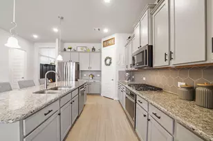 10267 Bayou Oaks Dr, Conroe, TX 77385 - Photo 6