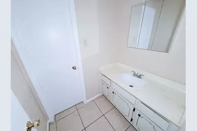 1511 Barcelona Way, Baytown, TX 77520 - Photo 20