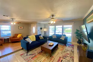 1311 Milam Dr, Galveston, TX 77551 - Photo 6