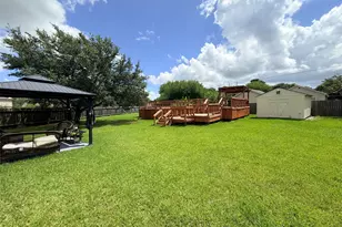118 Highland St, Texas City, TX 77591 - Photo 14