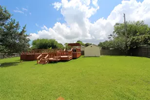 118 Highland St, Texas City, TX 77591 - Photo 18