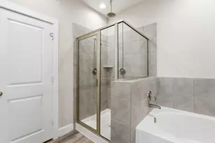 9020 Lonestar River Ln, Houston, TX 77080 - Photo 12