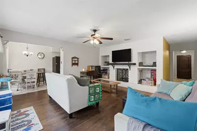 16910 David Glen Drive, Friendswood, TX 77546 - Photo 2