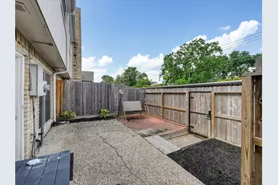 1653 W Sam Houston Parkway S, Houston, TX 77042 - Photo 18
