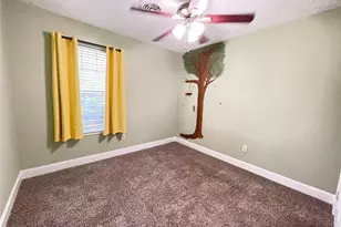 808 Dumas Dr, Bryan, TX 77803 - Photo 12