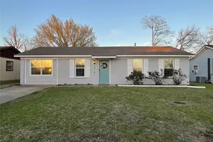 808 Dumas Dr, Bryan, TX 77803 - Photo 1