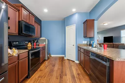 10884 S Lake Mist Lane, Willis, TX 77318 - Photo 8