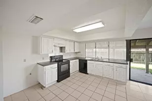 15822 Danford Dr, Houston, TX 77053 - Photo 12