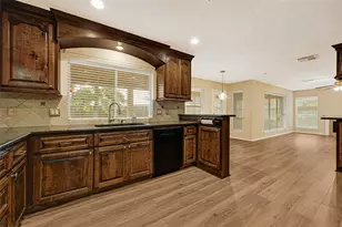 4211 Hambledon Village Dr, Houston, TX 77014 - Photo 6