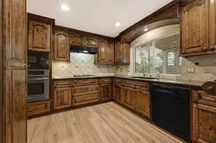 4211 Hambledon Village Dr, Houston, TX 77014 - Photo 8