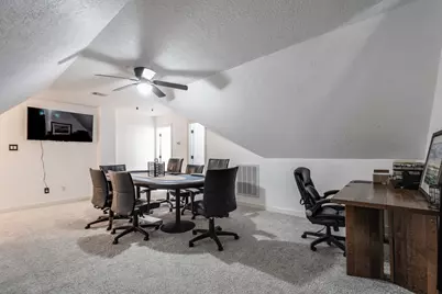 14063 Belmont Circle, Mont Belvieu, TX 77523 - Photo 34