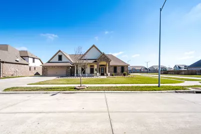 14063 Belmont Circle, Mont Belvieu, TX 77523 - Photo 4
