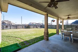 14063 Belmont Cir, Baytown, TX 77523 - Photo 40