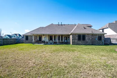 14063 Belmont Circle, Mont Belvieu, TX 77523 - Photo 44