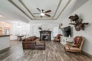 14063 Belmont Cir, Baytown, TX 77523 - Photo 12