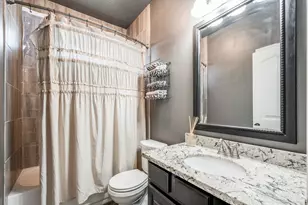 14063 Belmont Cir, Baytown, TX 77523 - Photo 32