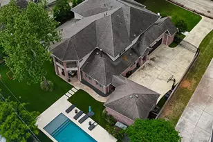 738 E Creekside Dr, Houston, TX 77024 - Photo 48