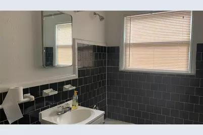 4420 Roseland Street #05, Houston, TX 77006 - Photo 8