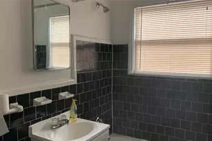 4420 Roseland St, Houston, TX 77006 - Photo 8