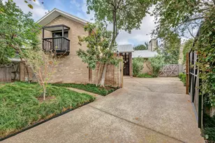 5623 Indian Cir, Houston, TX 77056 - Photo 2