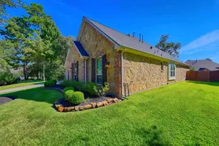 2403 Ellis Park Ln, Conroe, TX 77304 - Photo 4