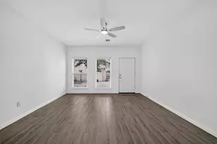 2202 Naomi St, Houston, TX 77054 - Photo 6
