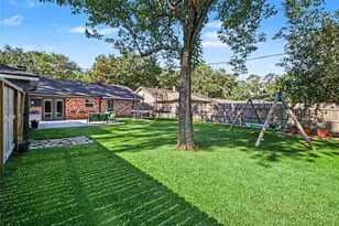 10202 Londonderry Dr, Houston, TX 77043 - Photo 20