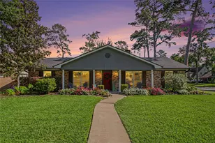 10202 Londonderry Dr, Houston, TX 77043 - Photo 1