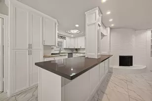 5207 Bent Bough Ln, Houston, TX 77088 - Photo 16