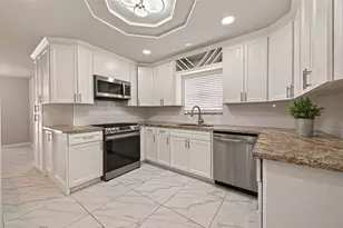 5207 Bent Bough Ln, Houston, TX 77088 - Photo 14