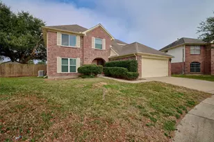 4801 E Columbary Dr, Rosenberg, TX 77471 - Photo 2
