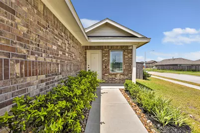 18671 Cepagatti Dr, New Caney, TX 77357 - Photo 2
